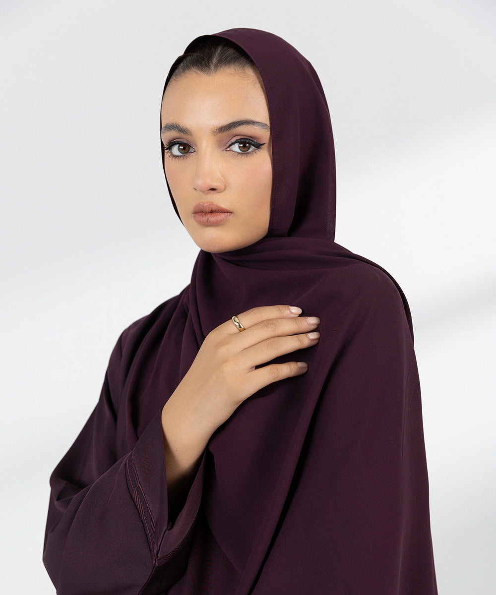 Women's Maroon Basic Embroidered Abbaya