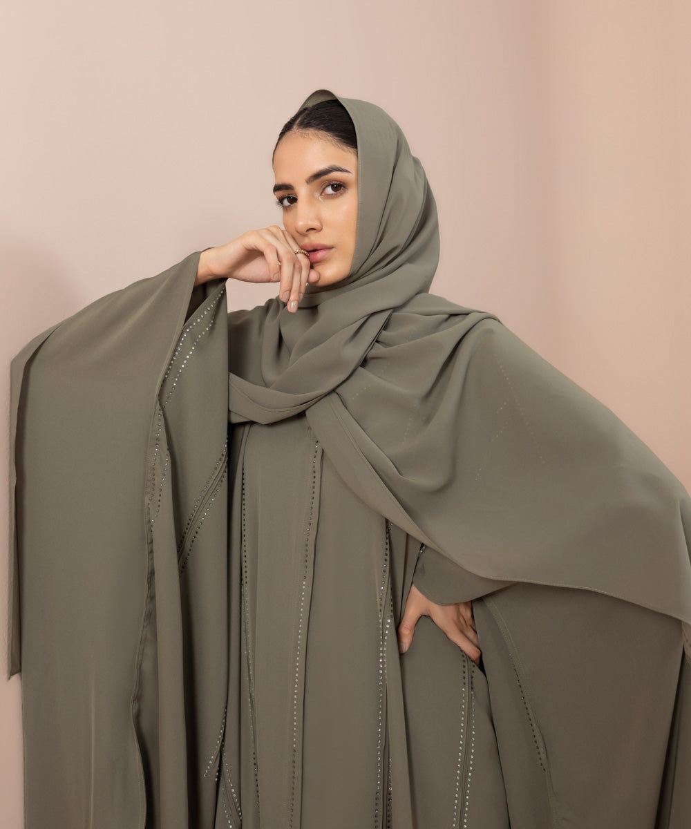 Women's Light Grey Nida Kaftan Abaya Set With Diamante Detail