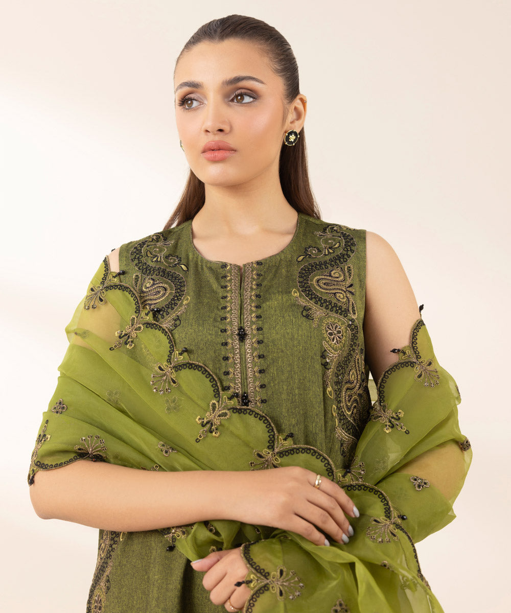 Women's Pret Blended Organza Green Embroidered 3 Piece Suit