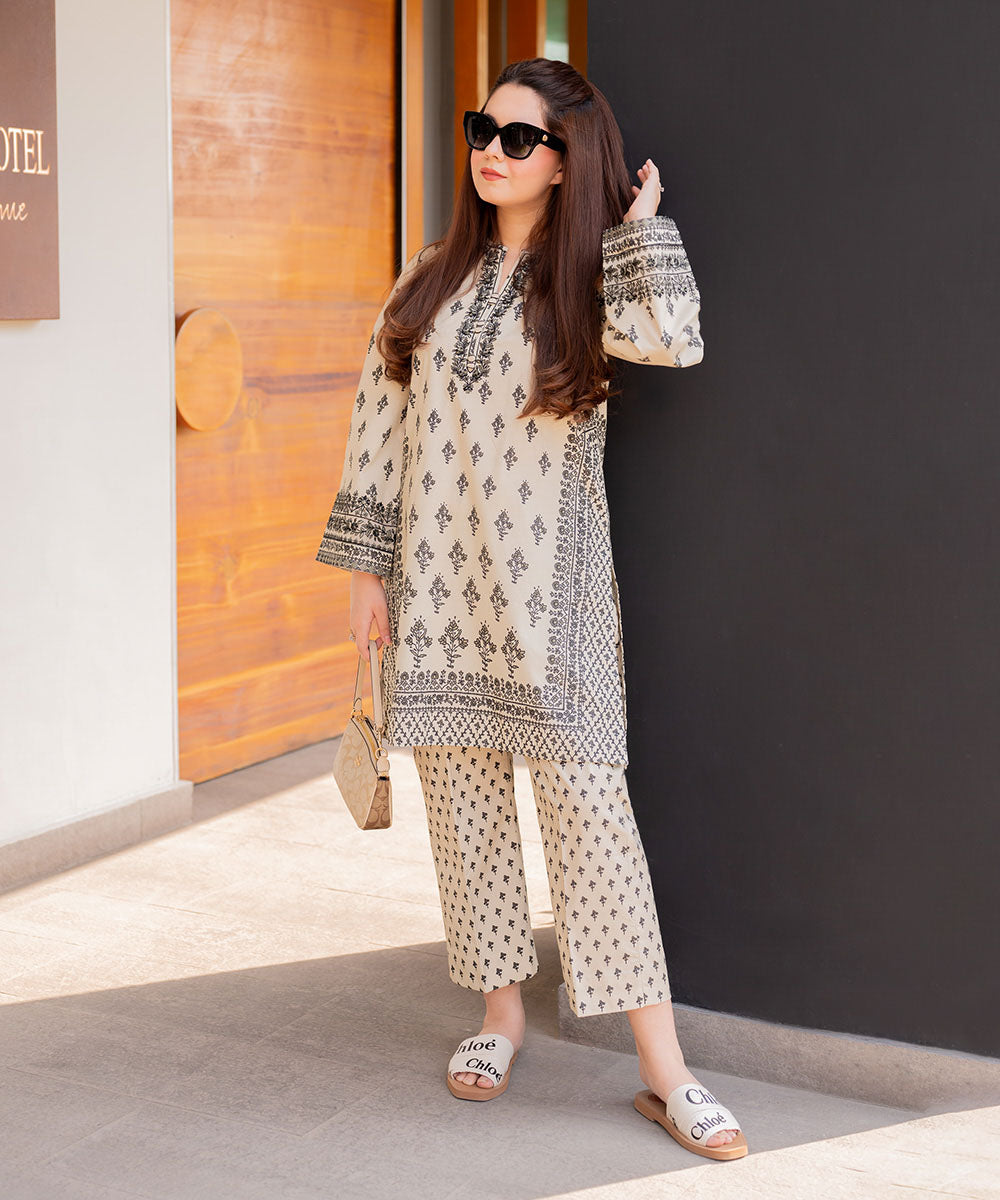 Women's Unstitched Lawn White Embroidered 3 Piece Suit