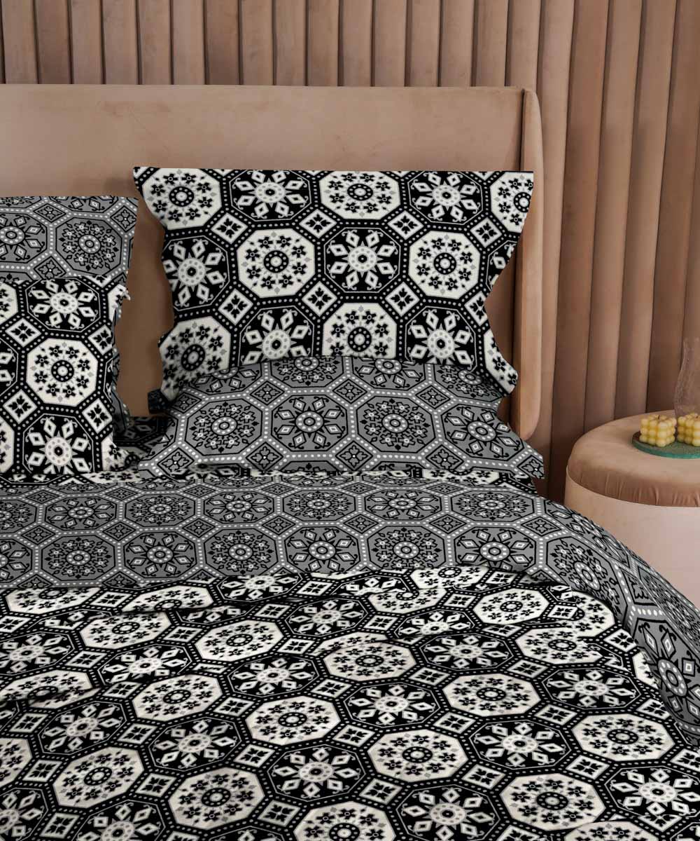 100% Cotton Black Mosaic Bed in a Bag