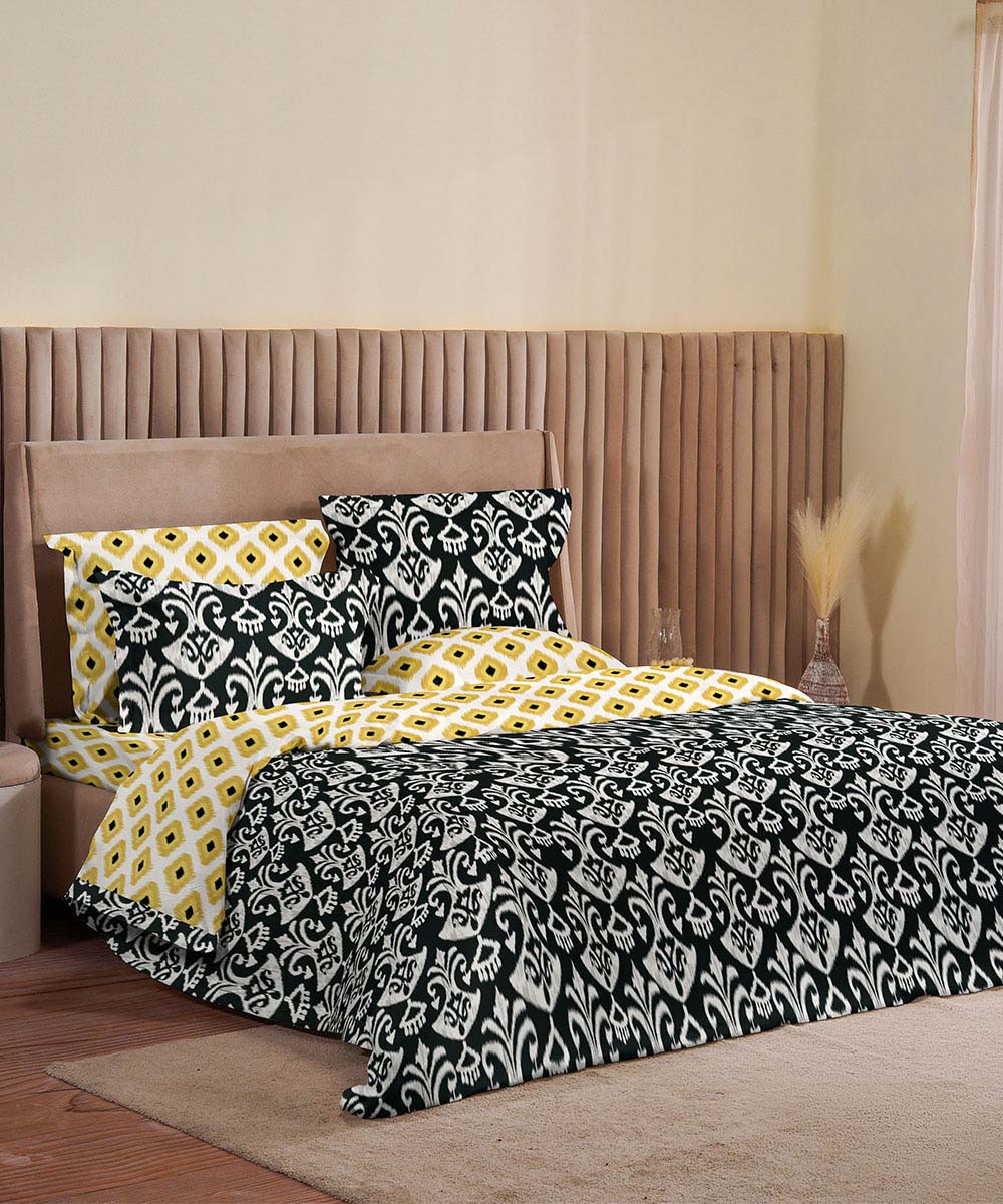 100% Cotton Sateen Black and Yellow Bed in a Bag