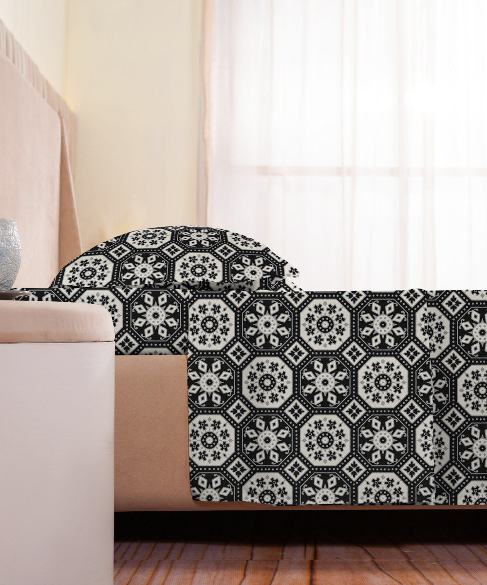 100% Cotton Black Mosaic Bed Sheet