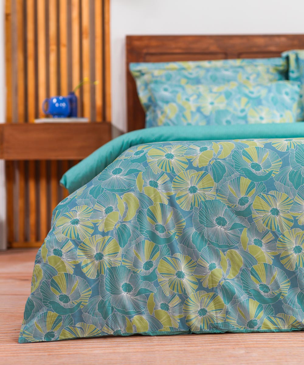 100% Cotton Multi Colored Lotus Valley Bed Linen