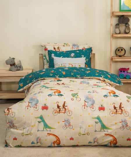 Zoo Teal and Beige Quilt Cover