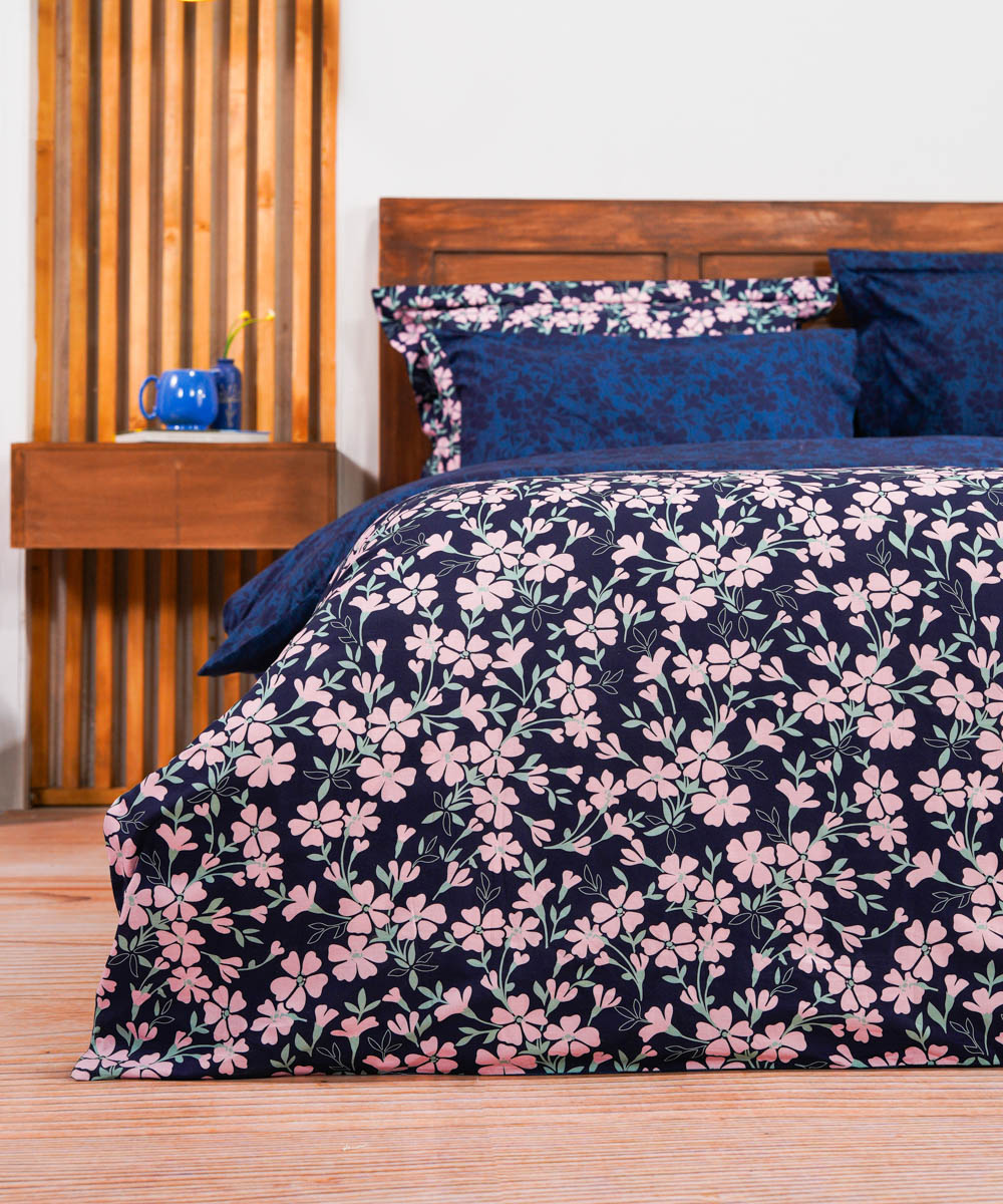 Blue Polyester Bed Set with Quilt Cover Set