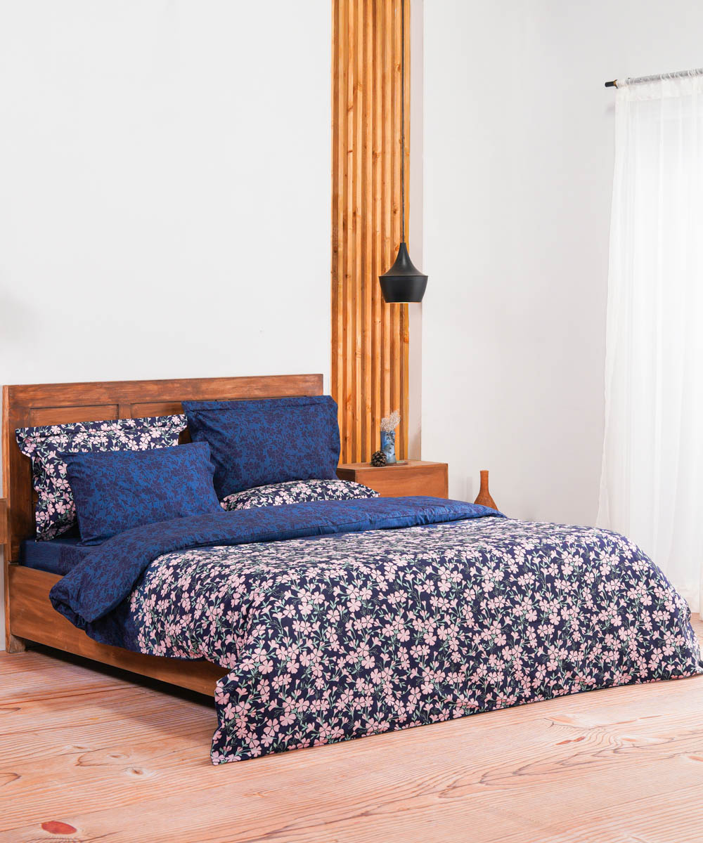 Blue Polyester Bed Set with Quilt Cover Set