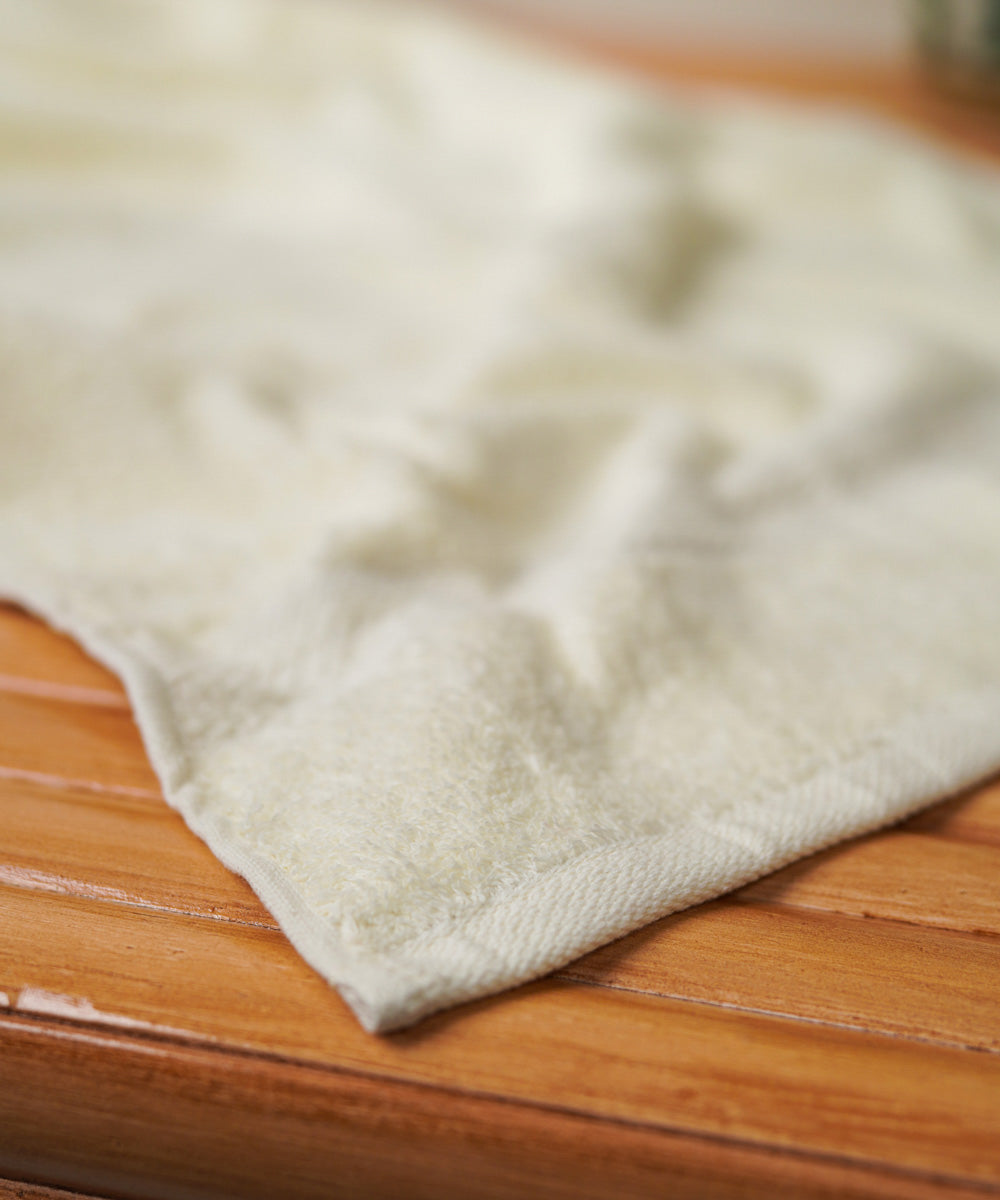 Whipped Cream - Bath Towel