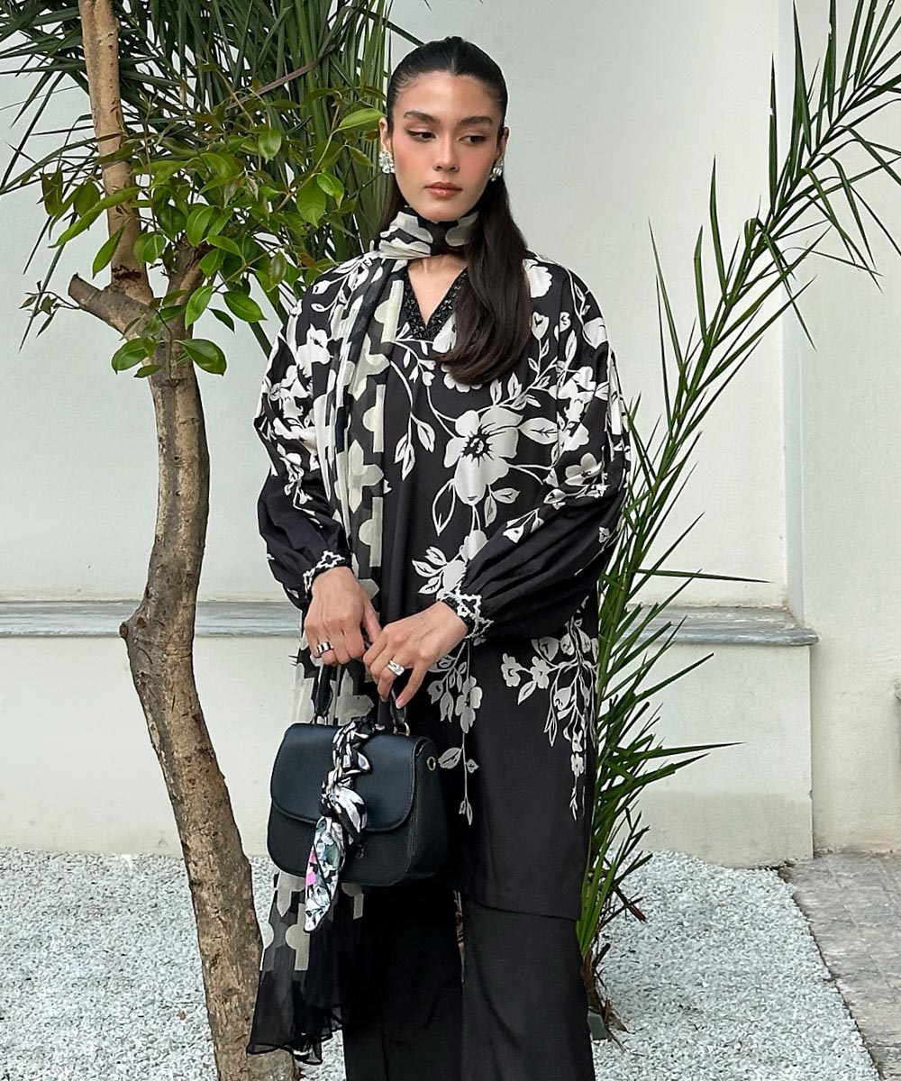 Women's Unstitched Blended Grip Silk Black Printed 3 Piece Suit