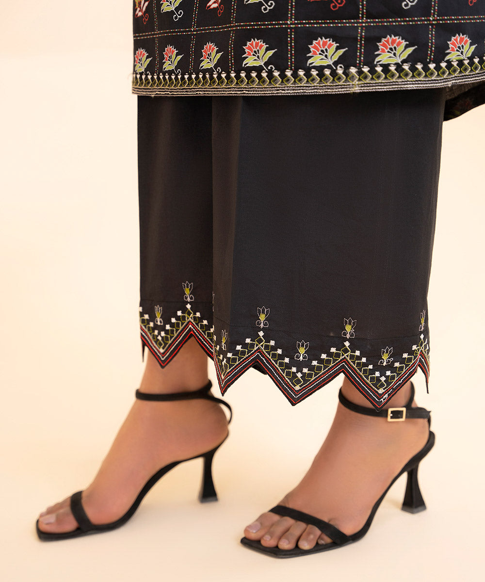 Women's Pret Cambric Black Solid Culottes