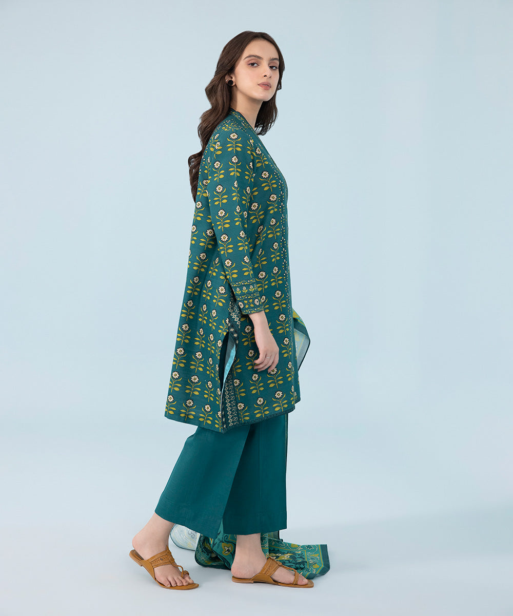 Women's Winter Unstitched Printed Cambric Green 3 Piece Suit