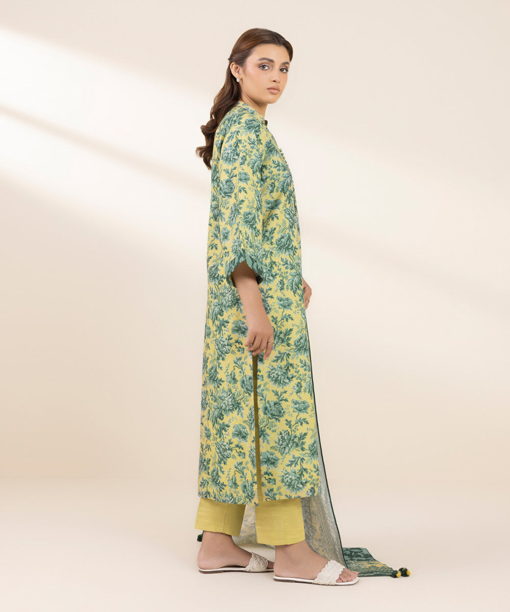 Women's Unstitched Khaddar Printed Multi 3 Piece Suit