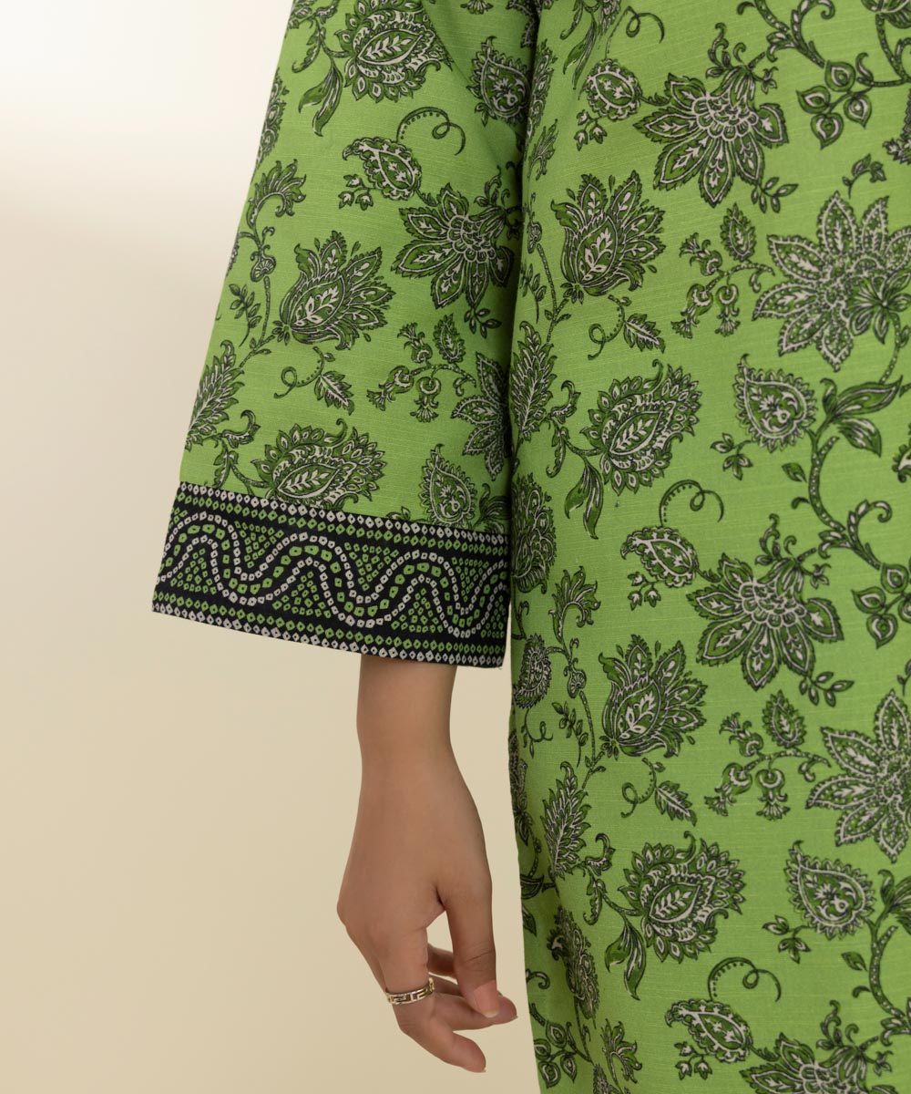 Women's Unstitched Khaddar Printed Green 3 Piece Suit