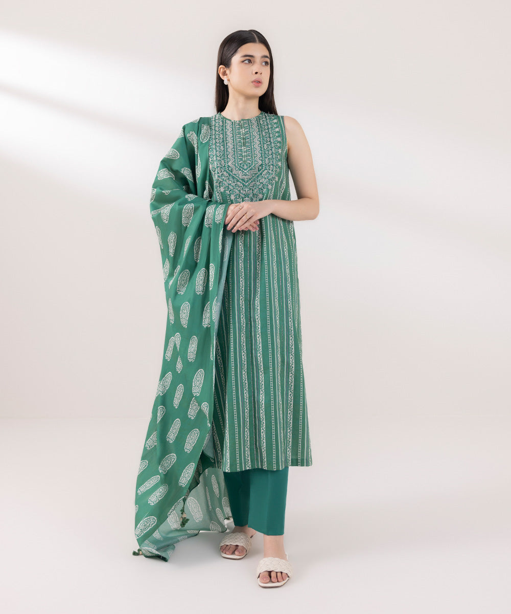 Women's Unstitched Lawn Embroidered Green 3 Piece Suit