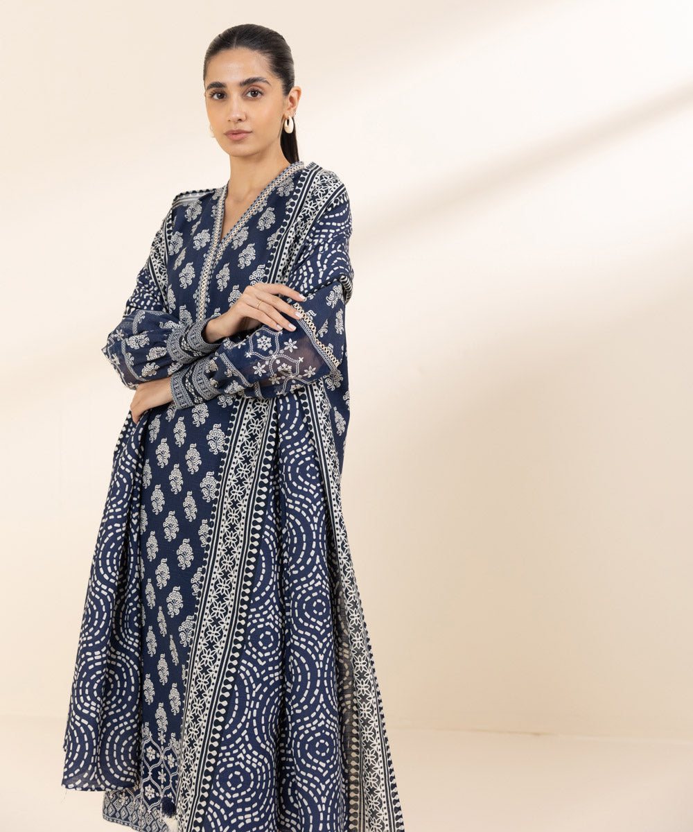 Women's Unstitched Khaddar Blue Embroidered 3 Piece Suit 