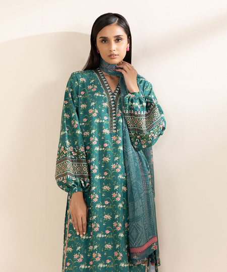 Women's Unstitched Light Khaddar Green Embroidered 3 Piece Suit