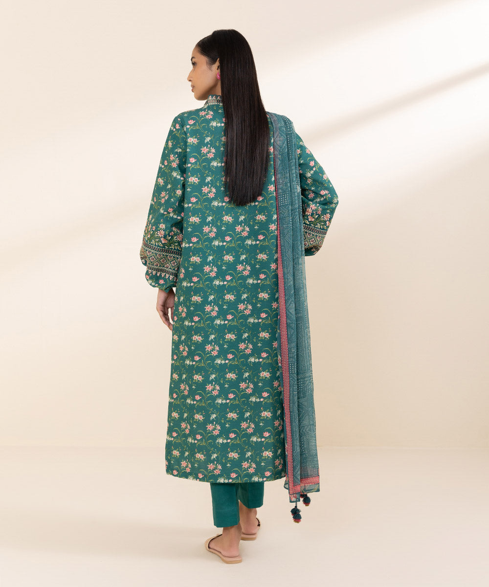 Women's Unstitched Light Khaddar Green Embroidered 3 Piece Suit