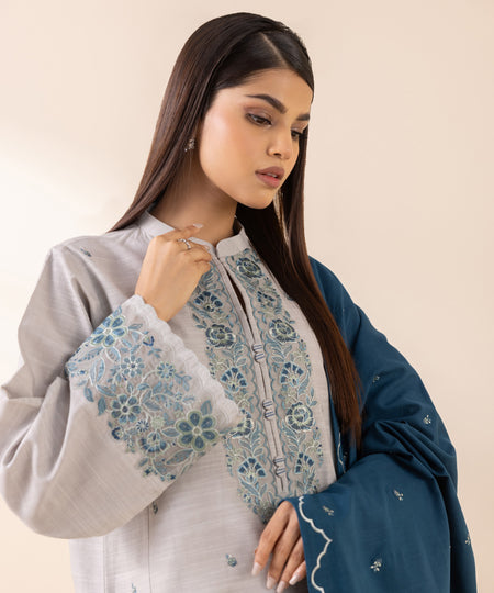 Women's Unstitched Light Khaddar Grey Embroidered 3 Piece Suit