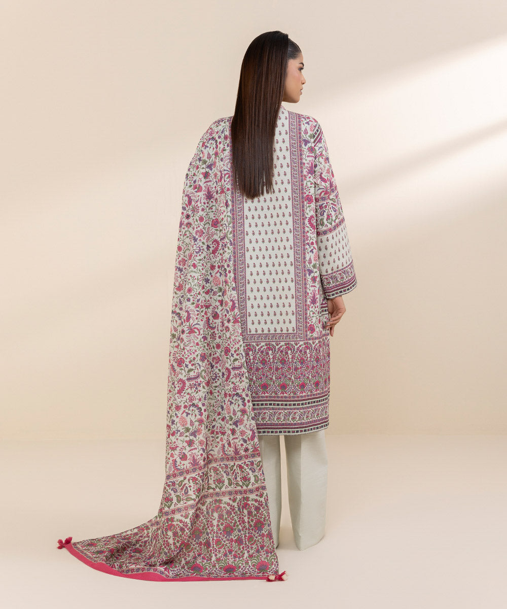 Women's Unstitched Khaddar Multi Printed 3 Piece Suit