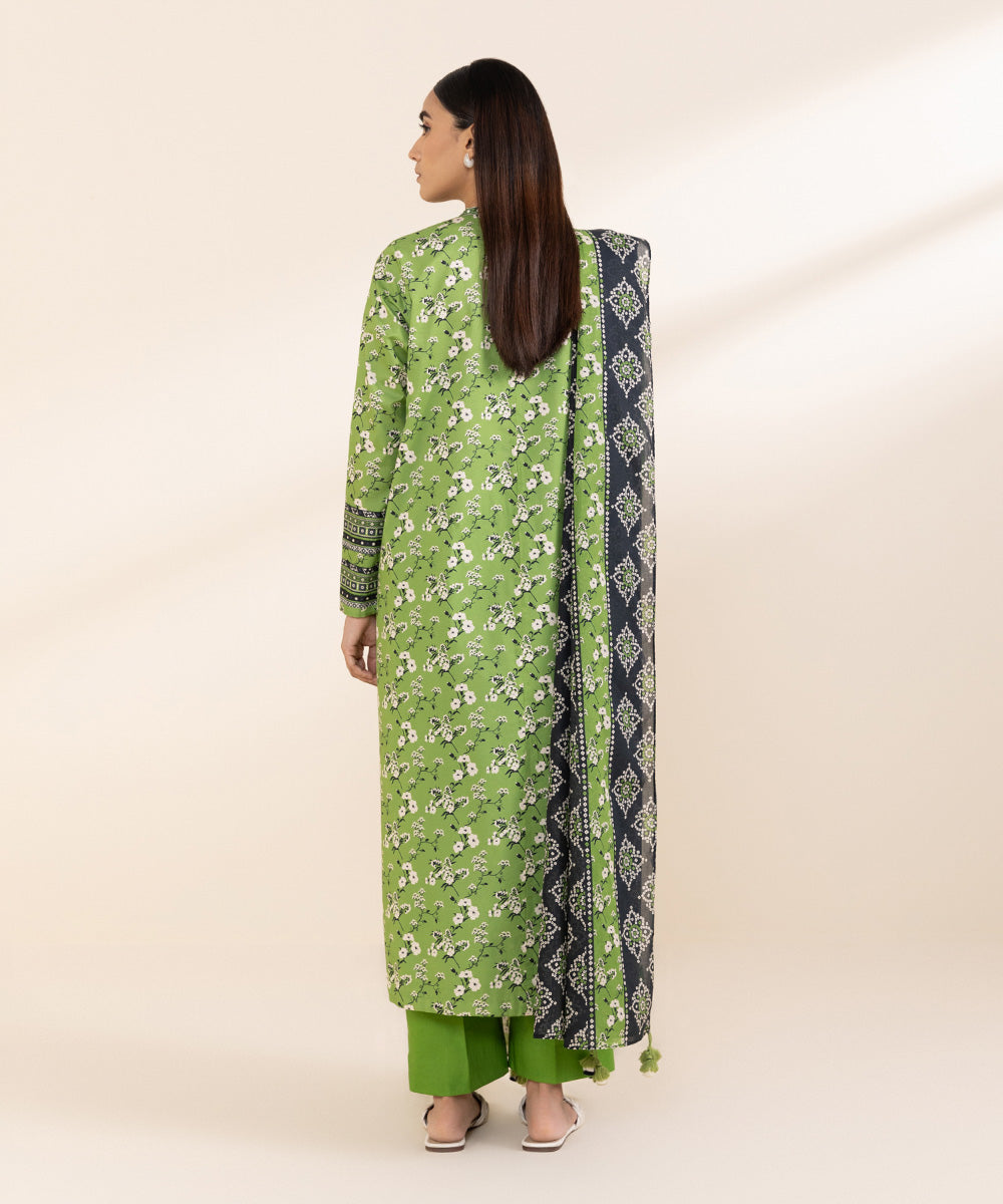 Women's Unstitched Lawn Green Printed 3 Piece Suit