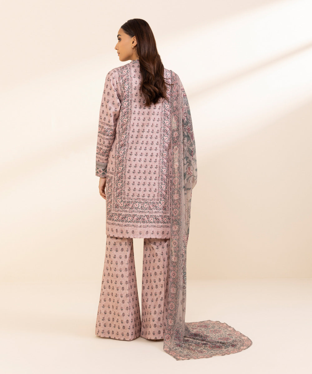 Women's Unstitched Khaddar Printed Pink 3 Piece Suit