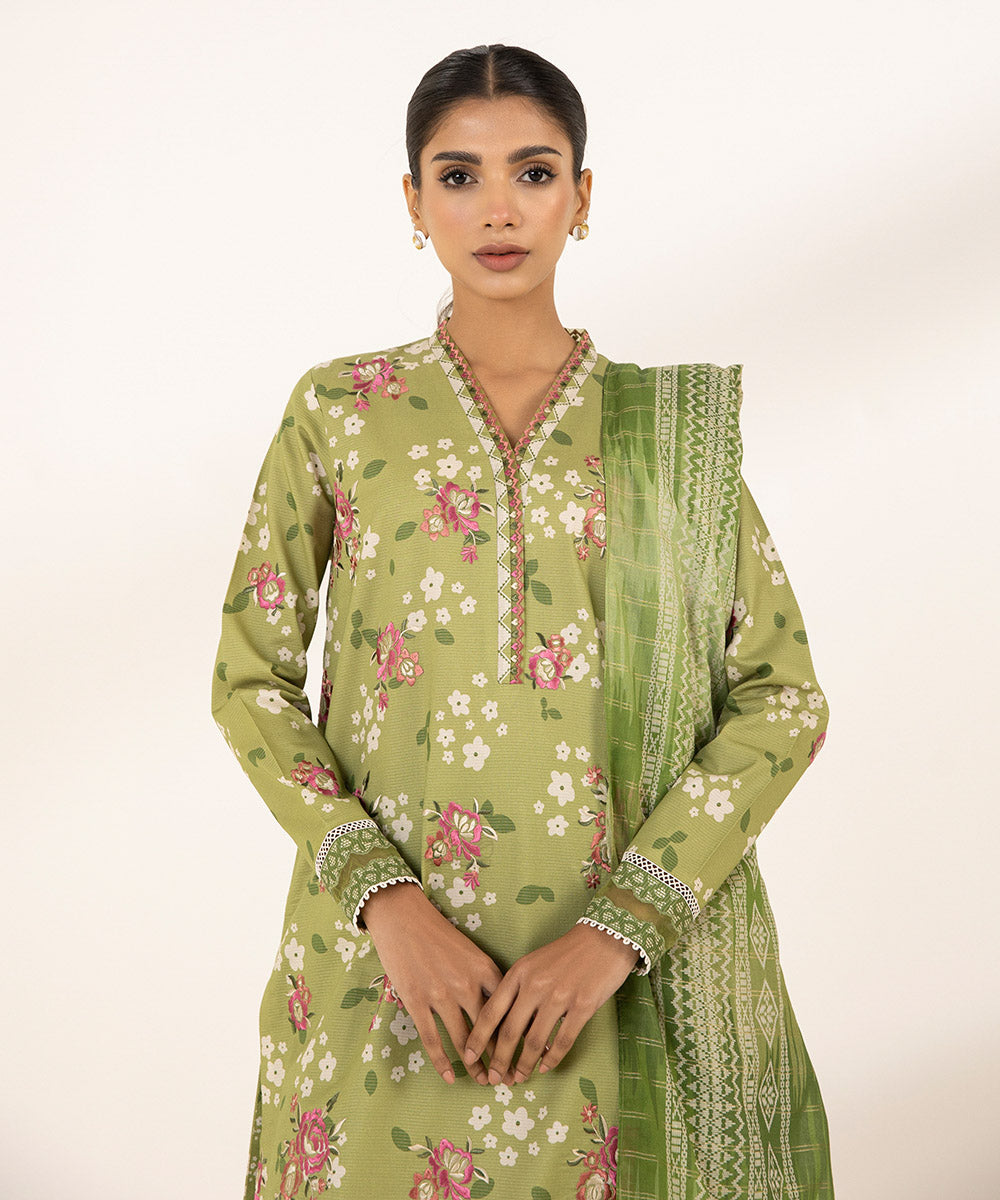 Women's Unstitched Zari Lawn Printed Embroidered Green 3 Piece Suit