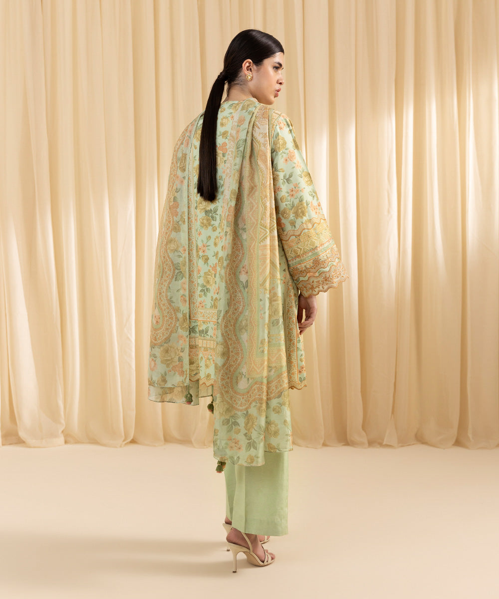 Women's Unstitched Embroidered Blended Grip Silk Green 3 Piece Suit