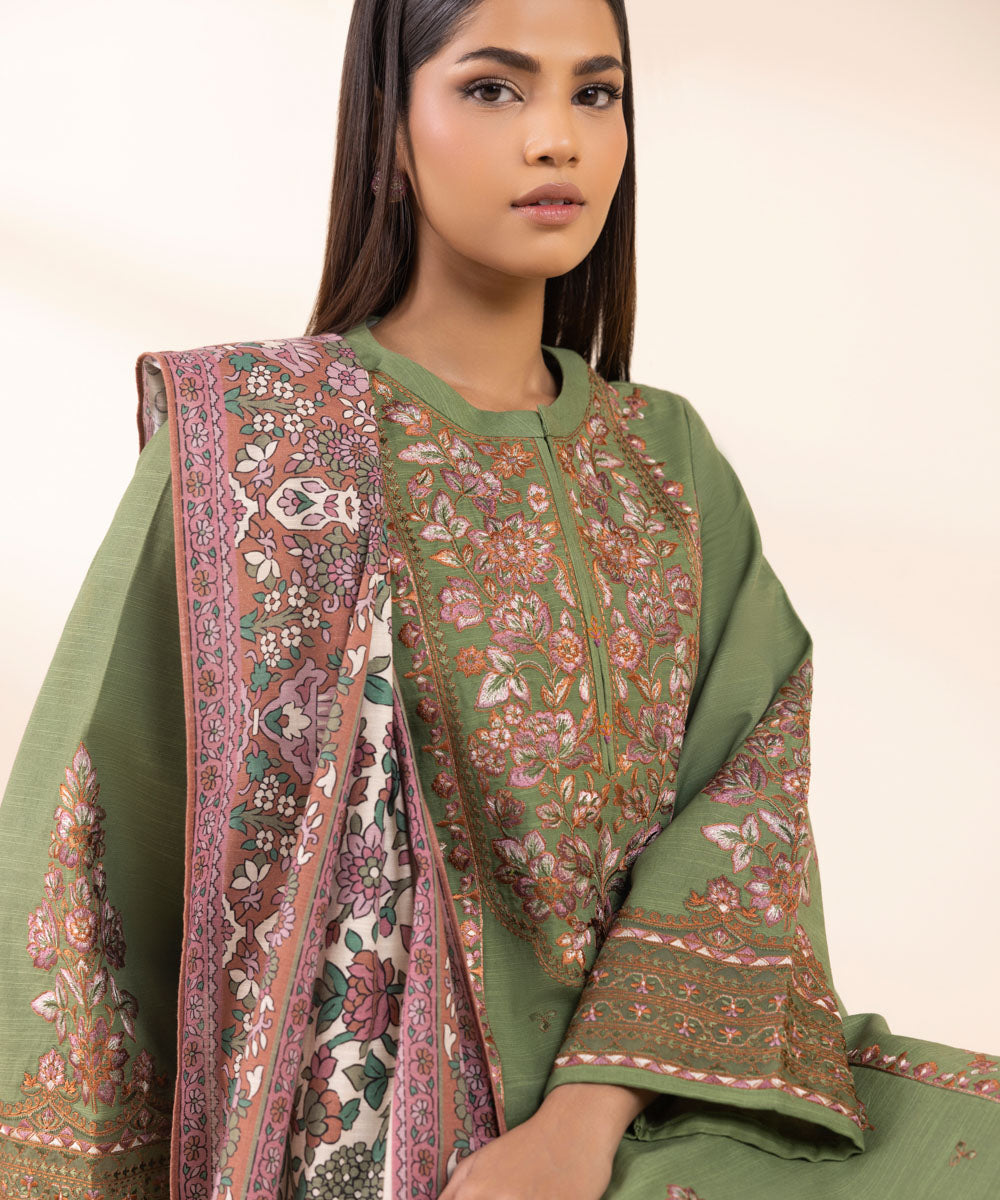 Women's Unstitched Khaddar Embroidered Green 3 Piece Suit