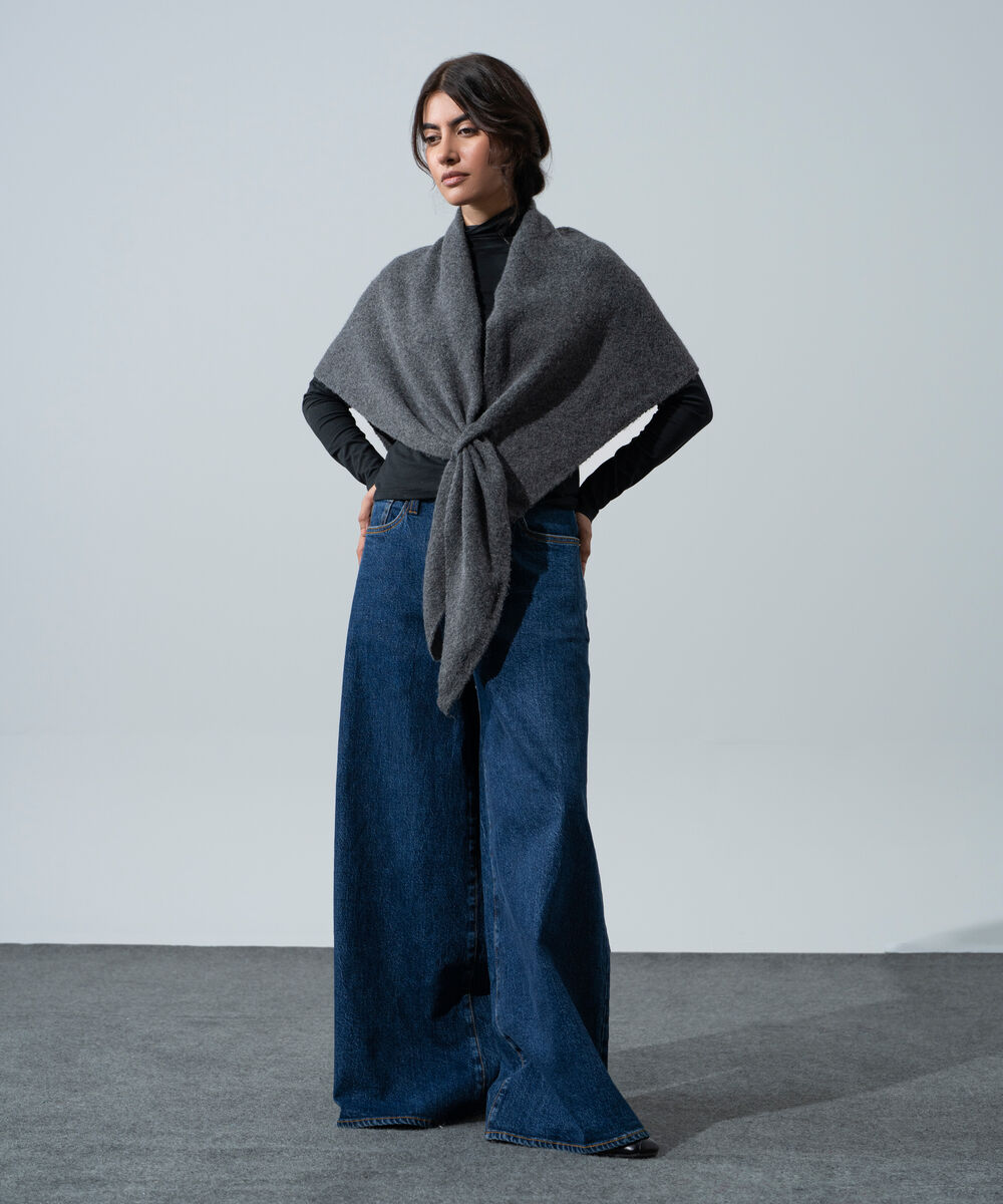 Women's Western Wear Grey Polyester Solid Woolen Scarf
