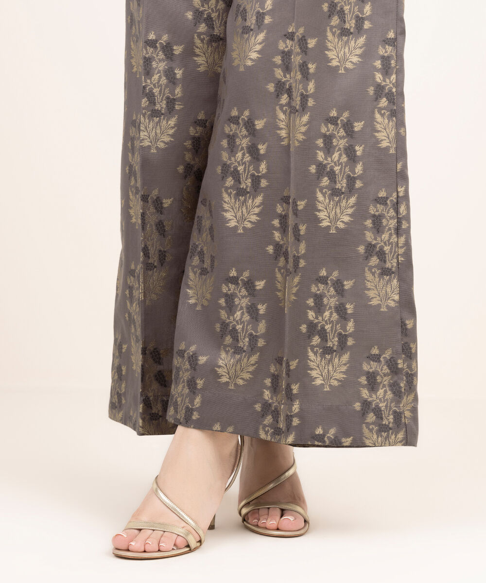 Women's RTW Extra Weft Jacquard Solid Grey Flared Pants