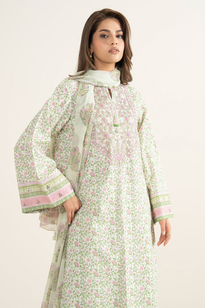 3 Piece - Embroidered Lawn Suit