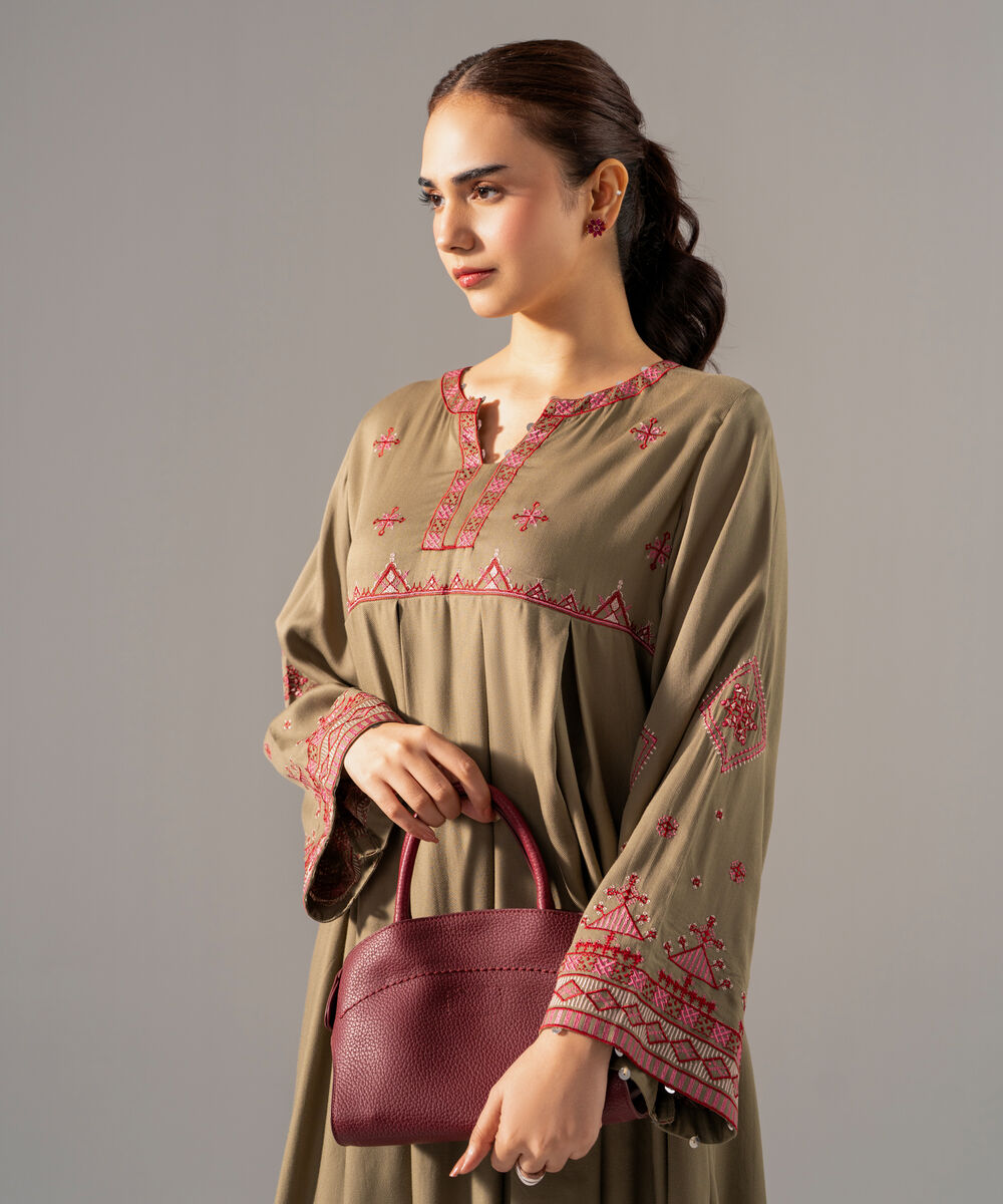 Women's RTW Bedford Solid Embroidered Green Shirt