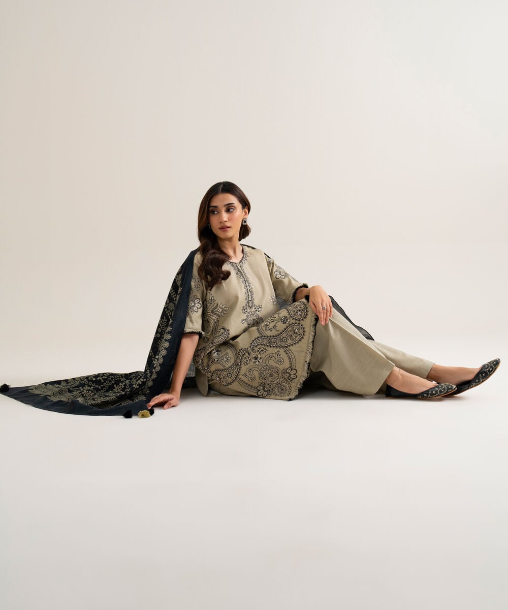 Womens Unstitched Light Khaddar Embroidered Black And Dull Brown 3 Piece Suit