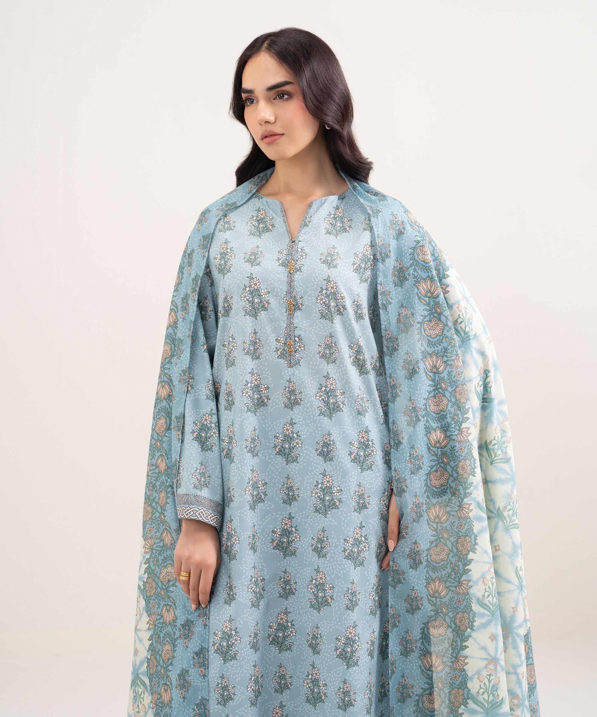 Unstitched 3 PC U3PDDS26V347
