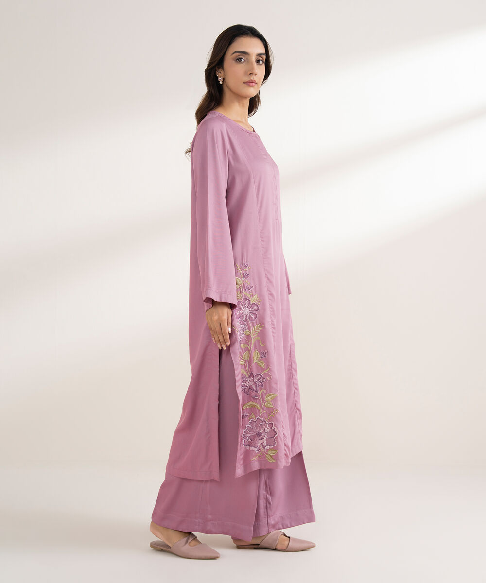 Women's RTW Bedford Embroidered Straight Pink Shirt