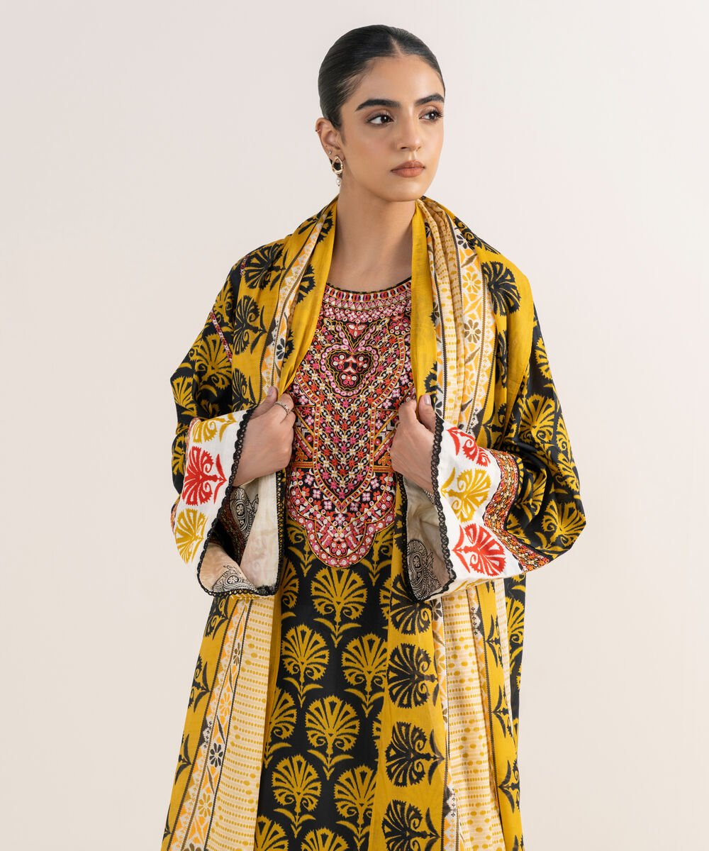 Women's RTW Lawn Black Embroidered 3 Piece Suit