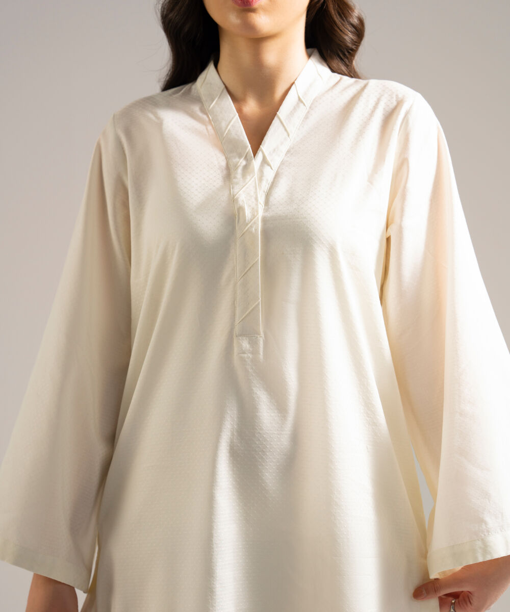 Women's RTW Dobby Solid White Straight Shirt