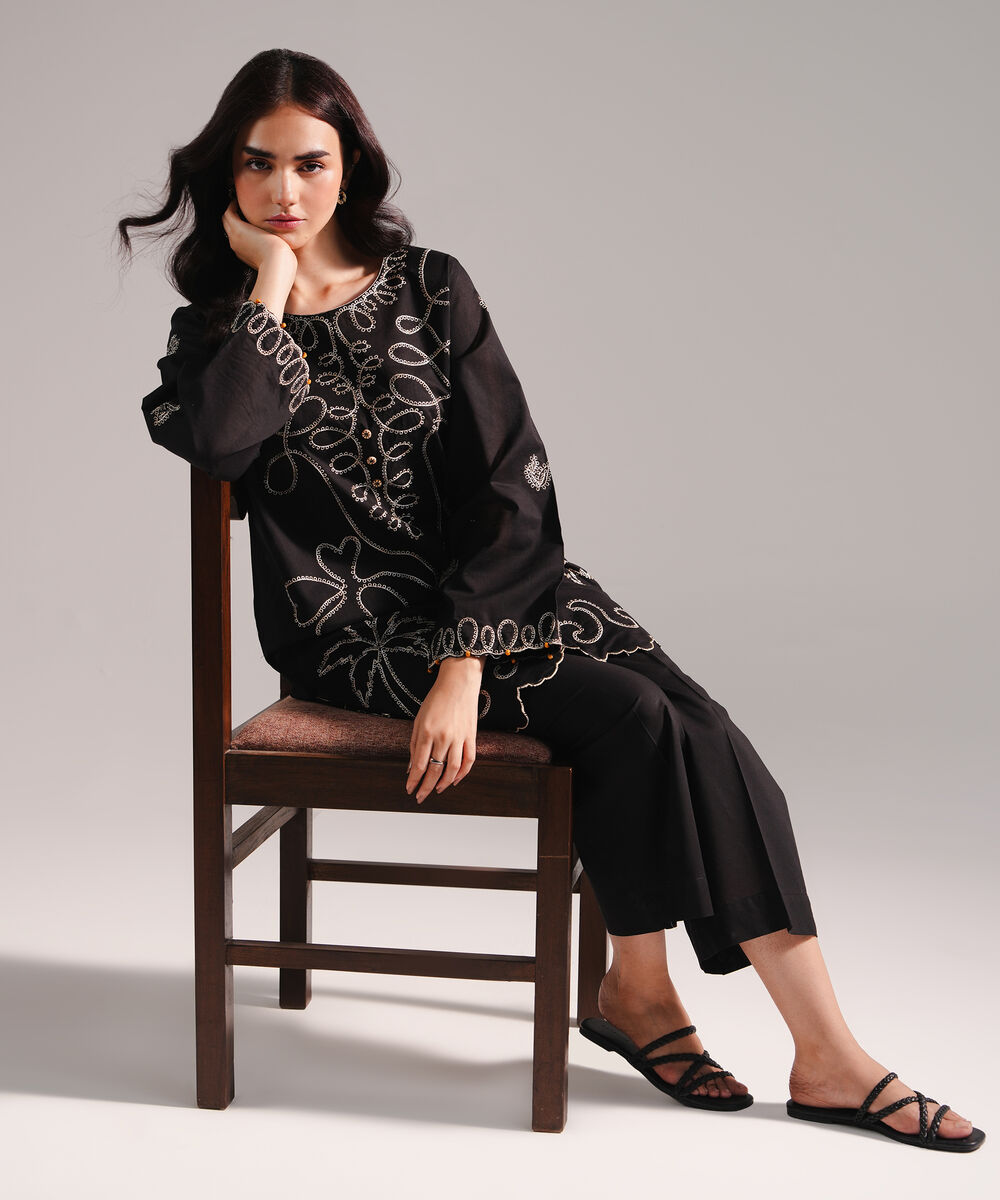Women's RTW Crosshatch Embroidered Black Straight Shirt