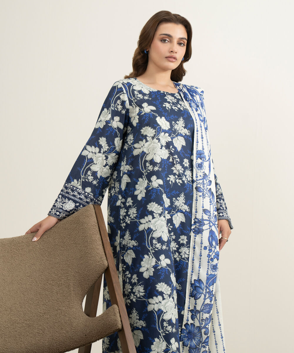 Women's RTW Slub Lawn Embroidered Blue 3 Piece Suit