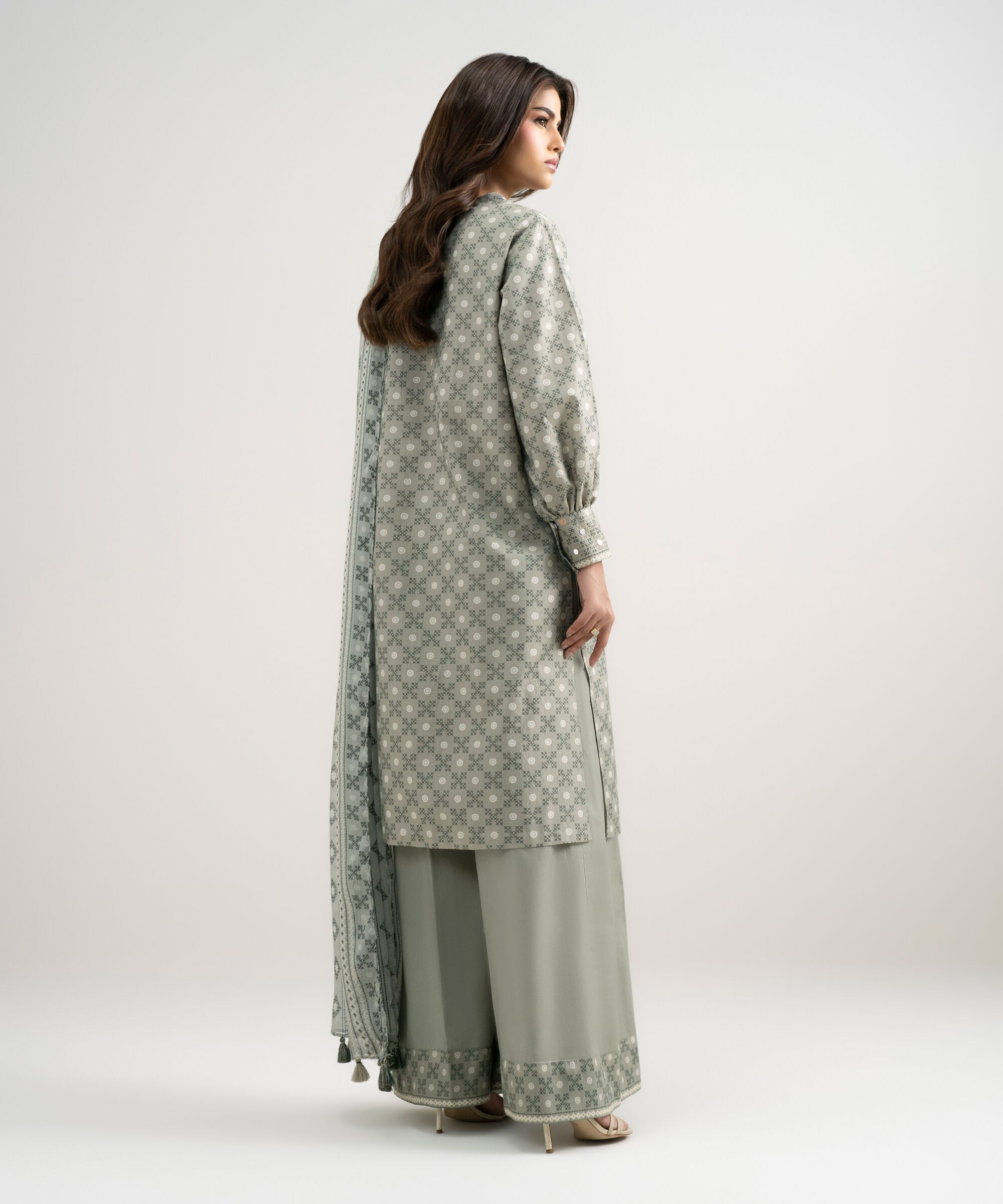 Unstitched 3 PC 3PDYS26V1159