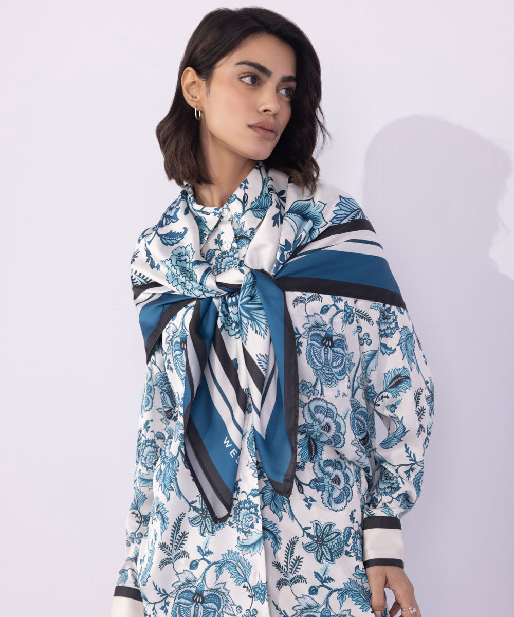 Woman - Square Print Satin Scarf