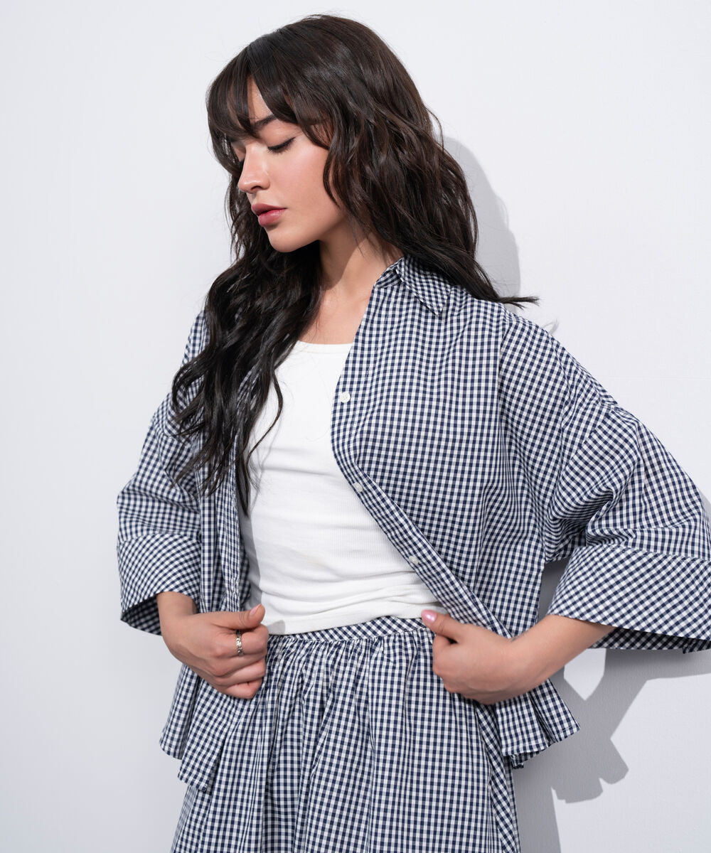 Women's Western White And Navy V-Neck Gingham Top