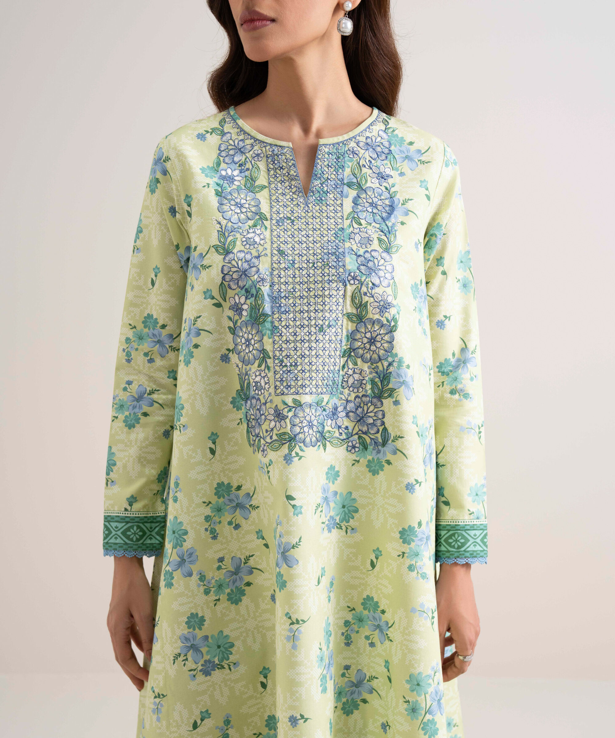 Unstitched 3 PC U2DDDS26V741