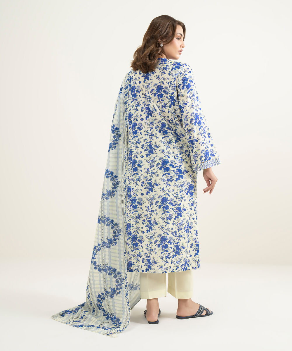 Women's RTW Slub Lawn Embroidered Off White 3 Piece Suit