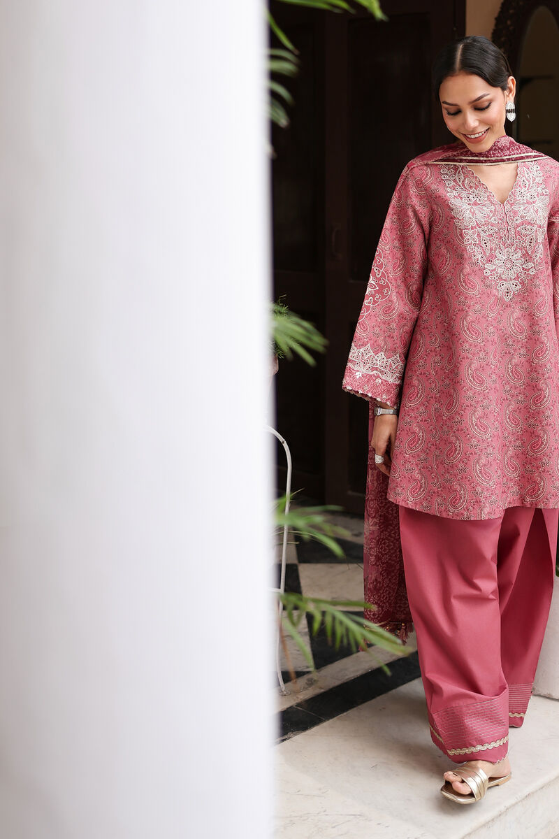 3 Piece - Embroidered Zari Lawn Suit