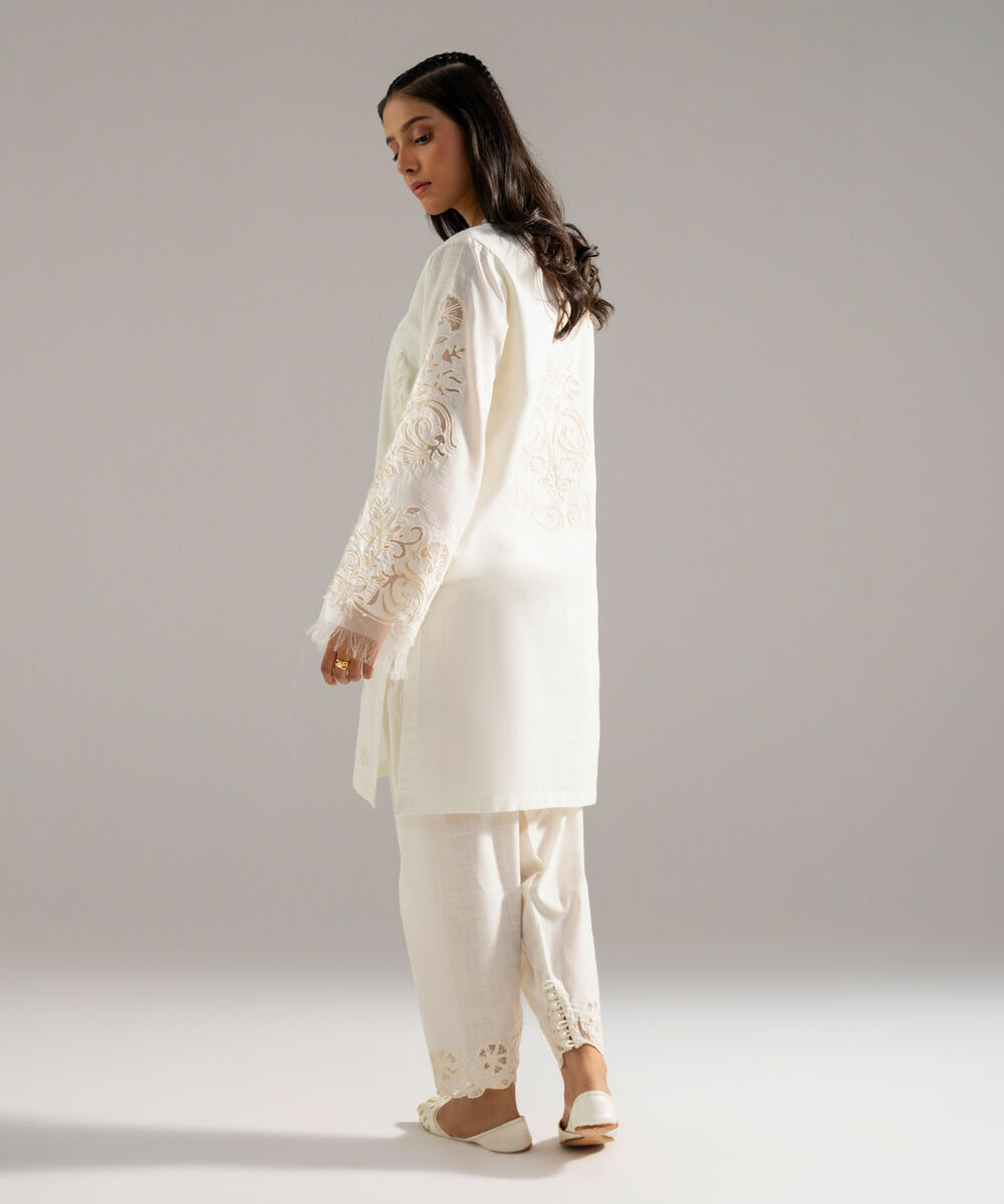 Women's RTW Cross Hatch Solid Embroidered White 2 Piece Suit