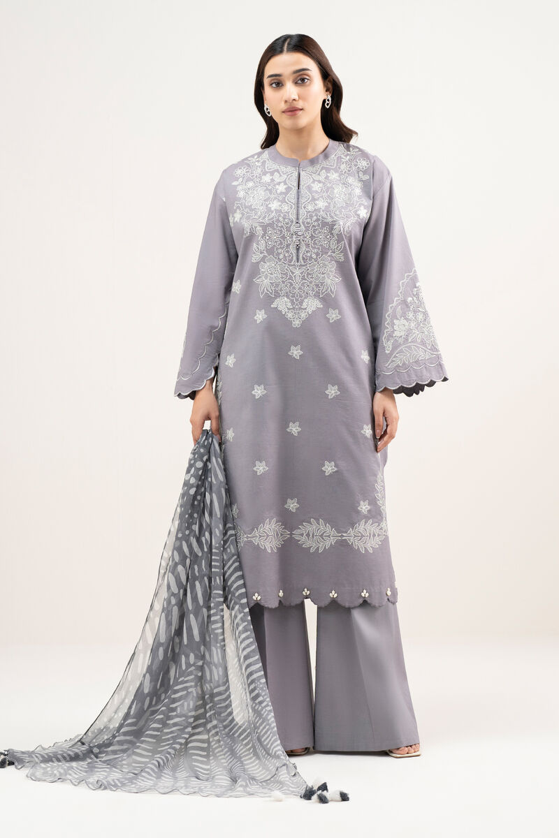 3 Piece - Embroidered Lawn Suit