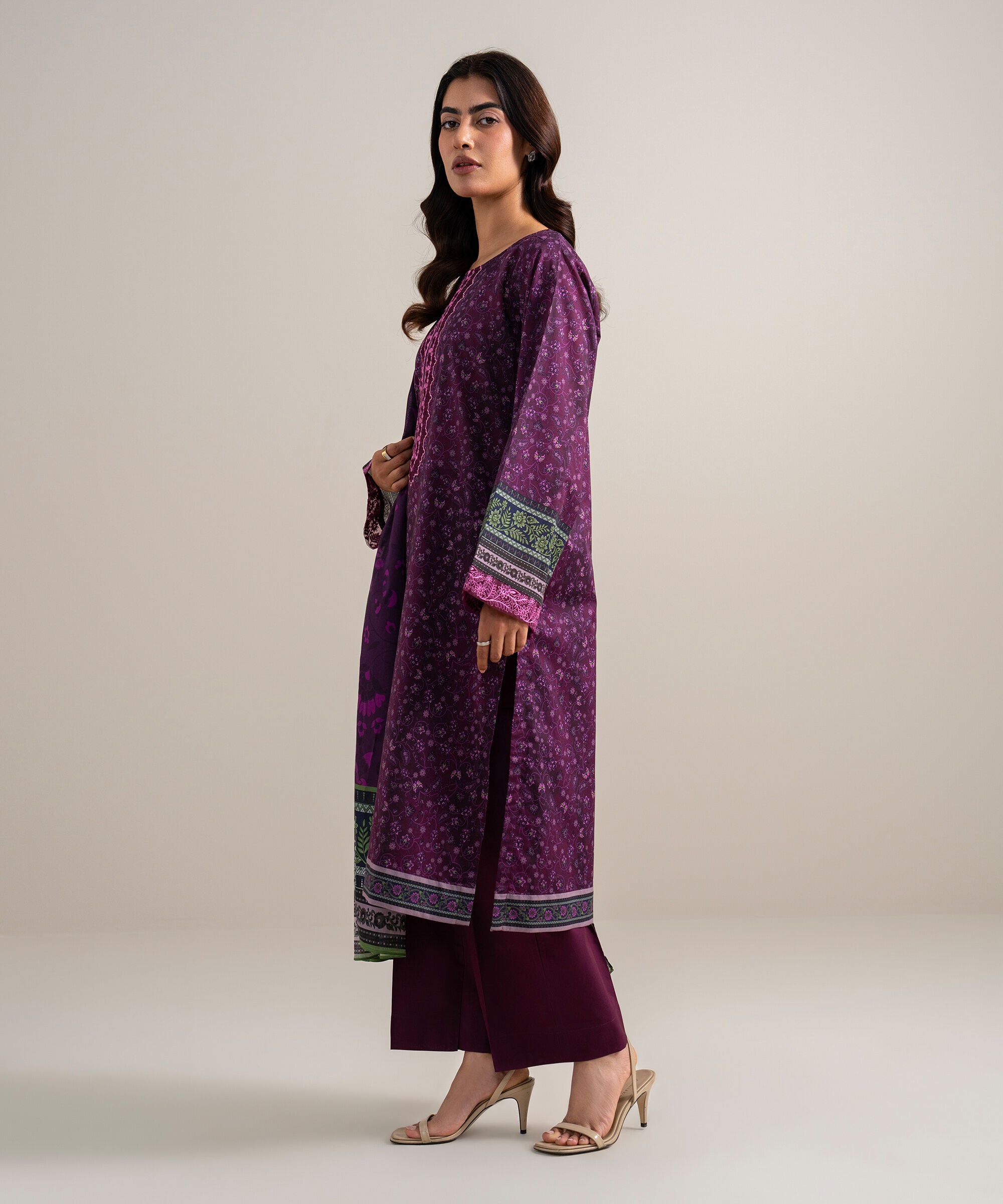 Unstitched 3 PC 3PDYS26V6104