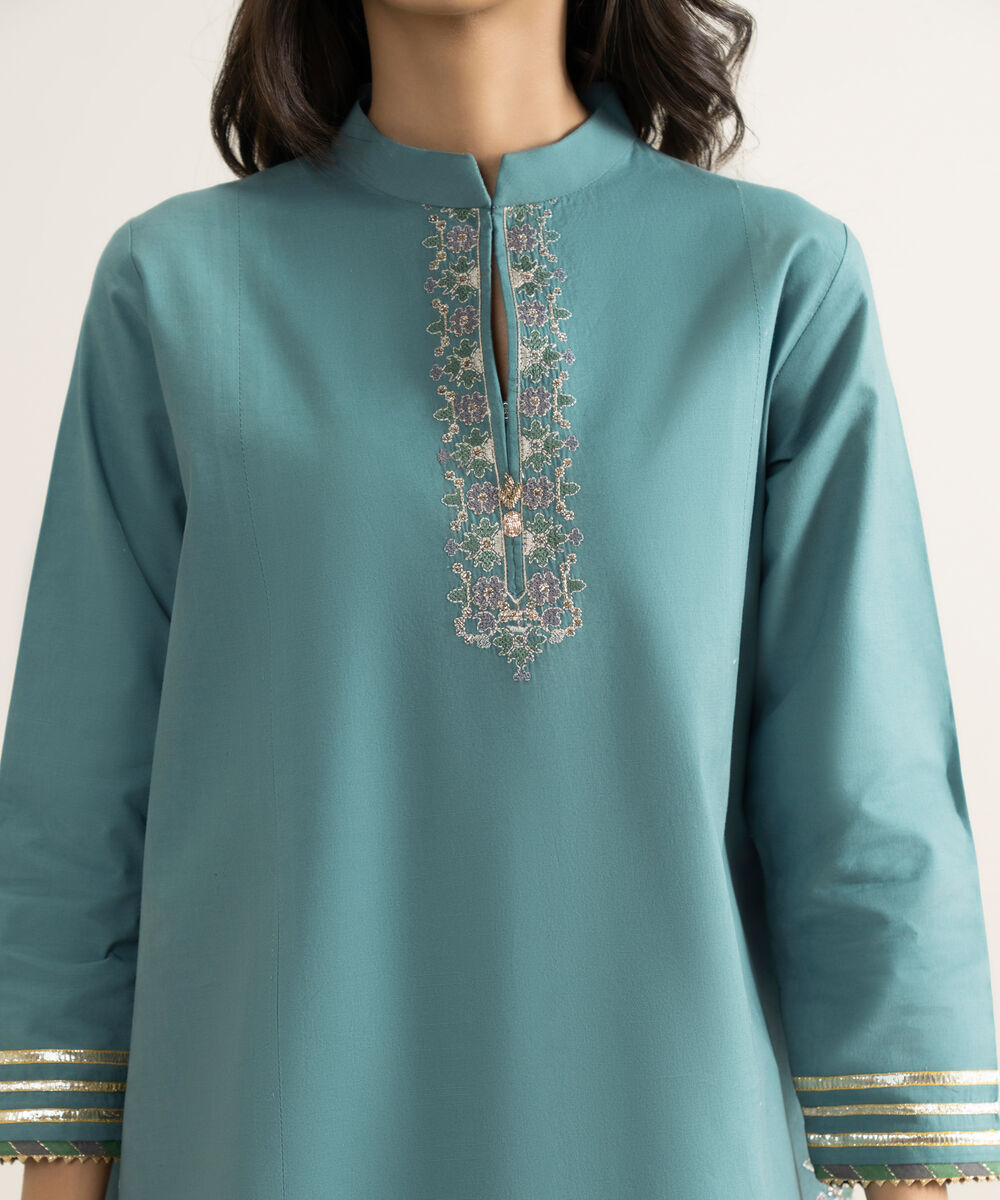 Women's Unstitched Textured Lawn Embroidered Green 3 Piece Suit