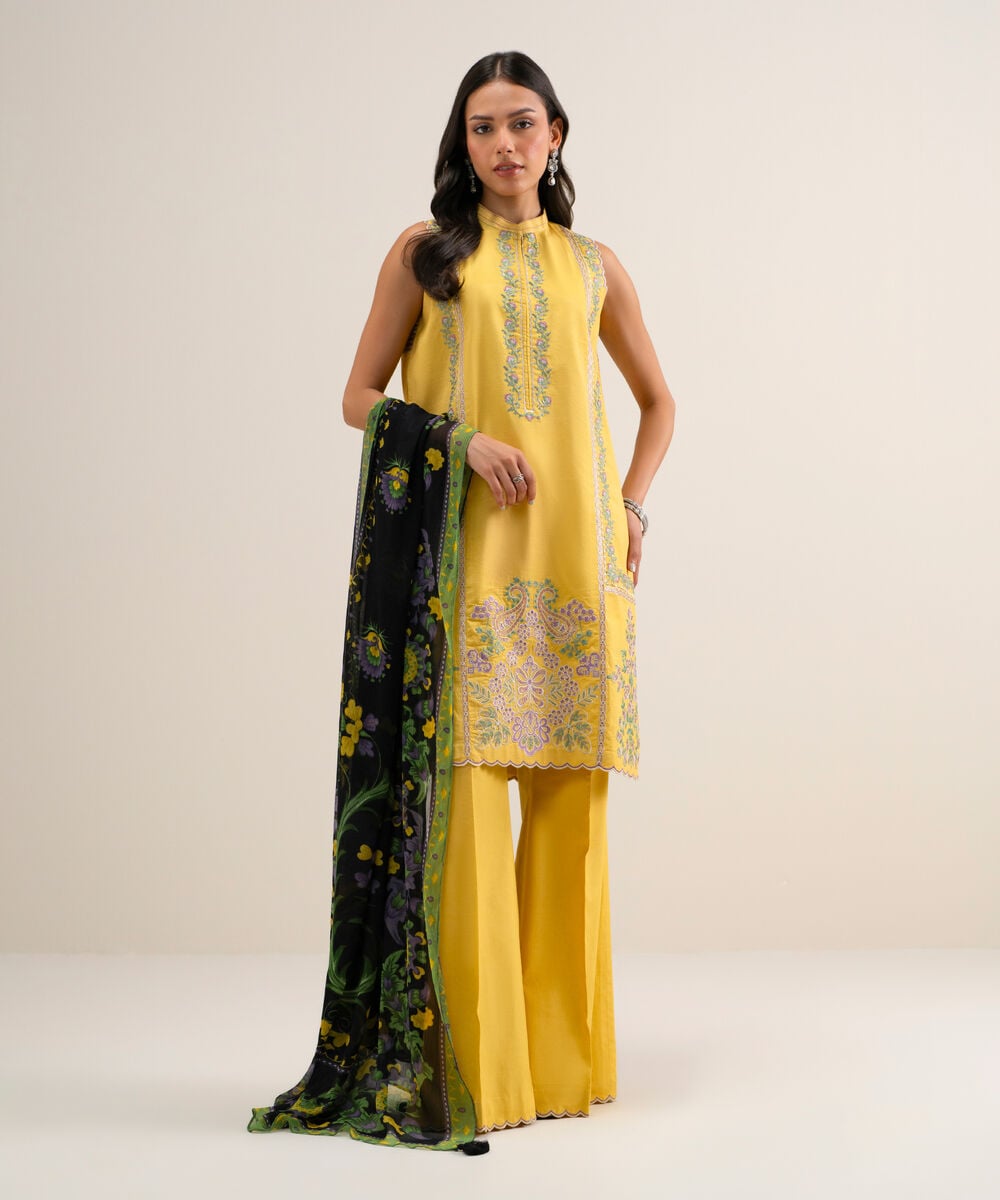 3 Piece - Embroidered Lawn Suit